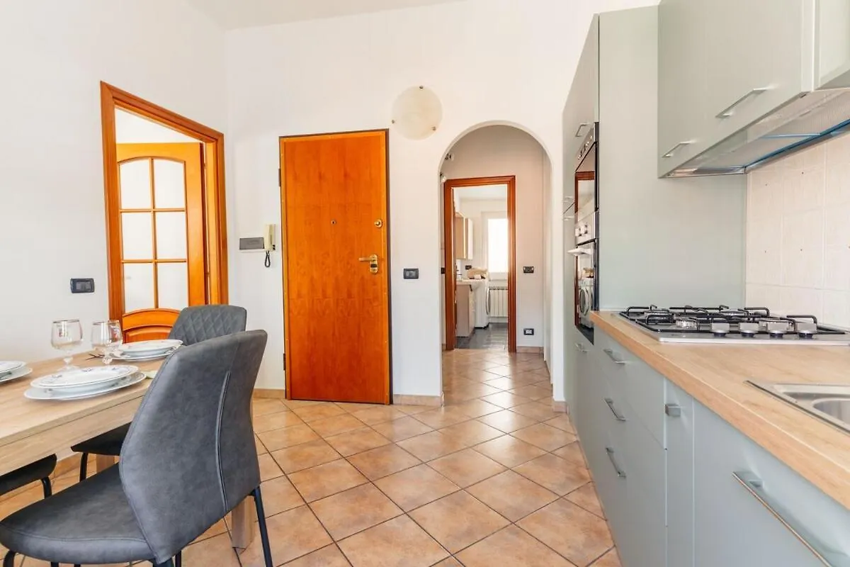 Дом отдыха Вилла Carasco -5 Minutes From The Sea-Wifi-Parking